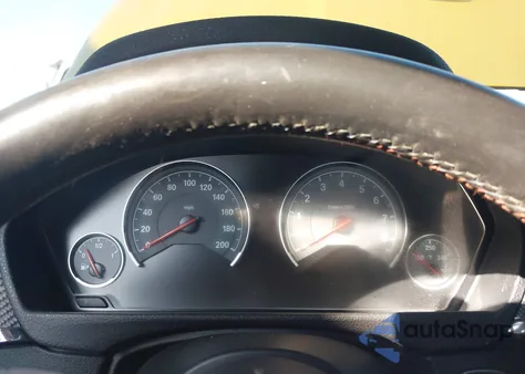 2015 BMW M4 z USA, uszkodzony, nr VIN WBS3R9C5XFK332922